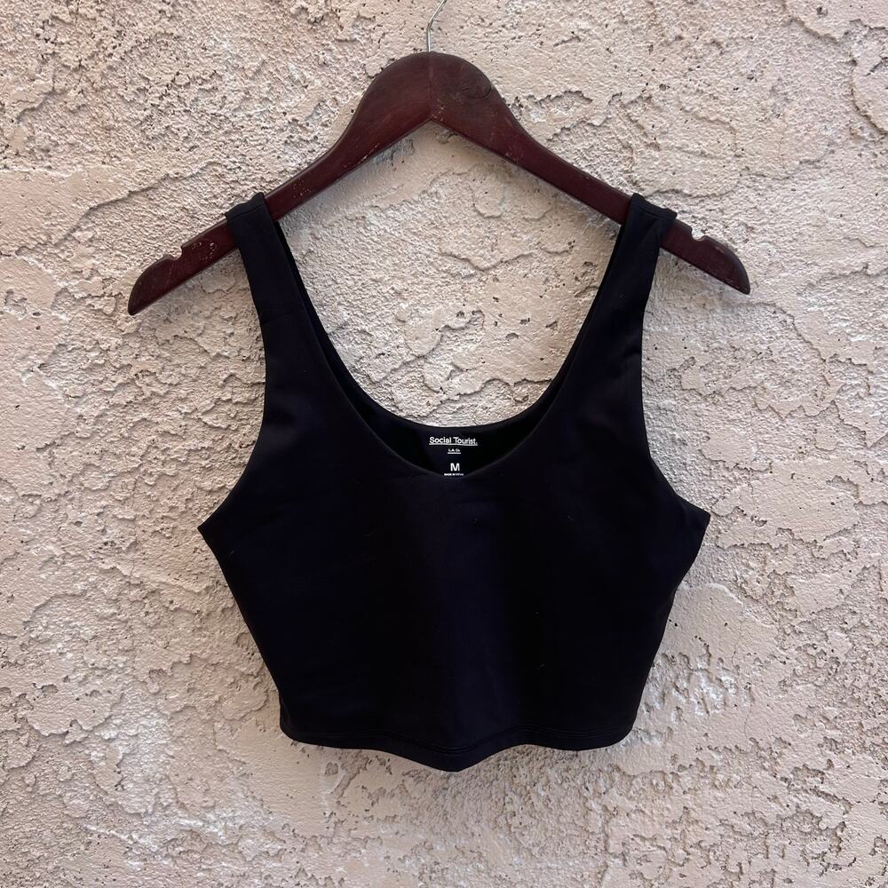 Social Tourist Black Stretch Crop Tank Top Size M